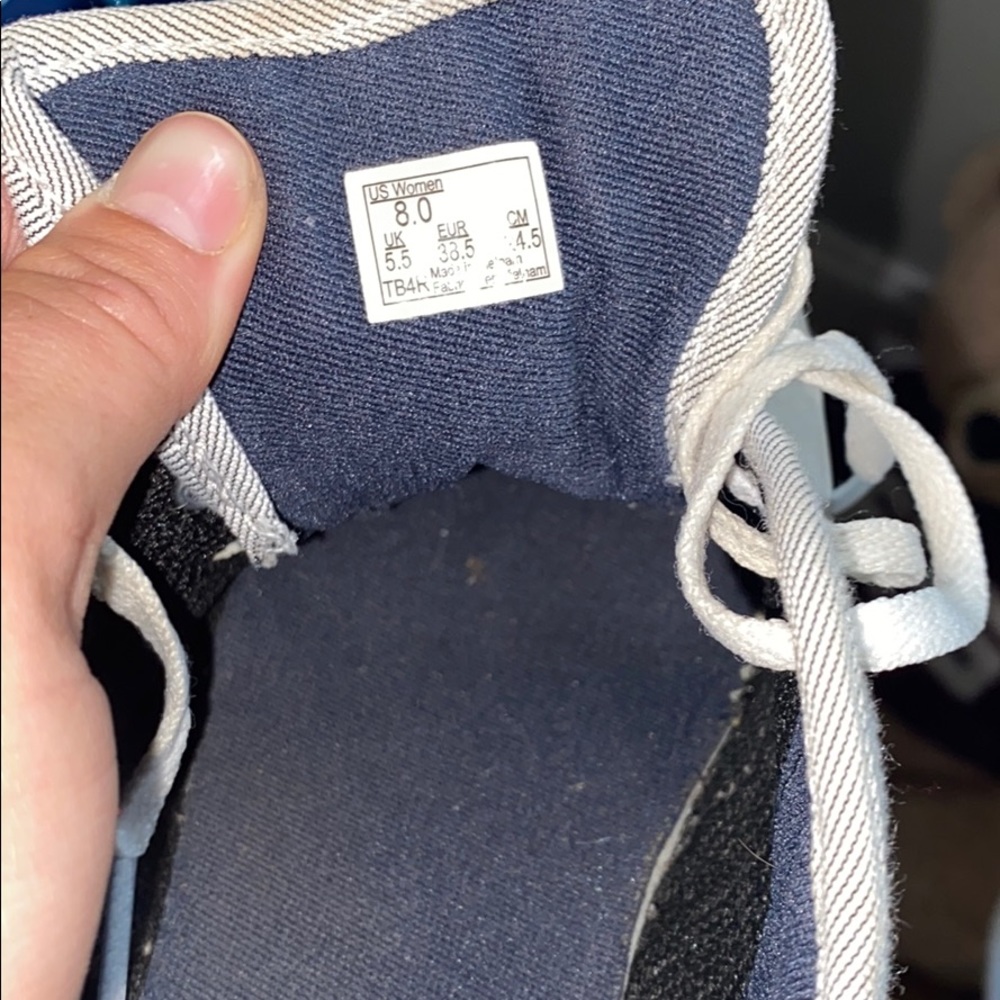 vans - Picture 3 of 3